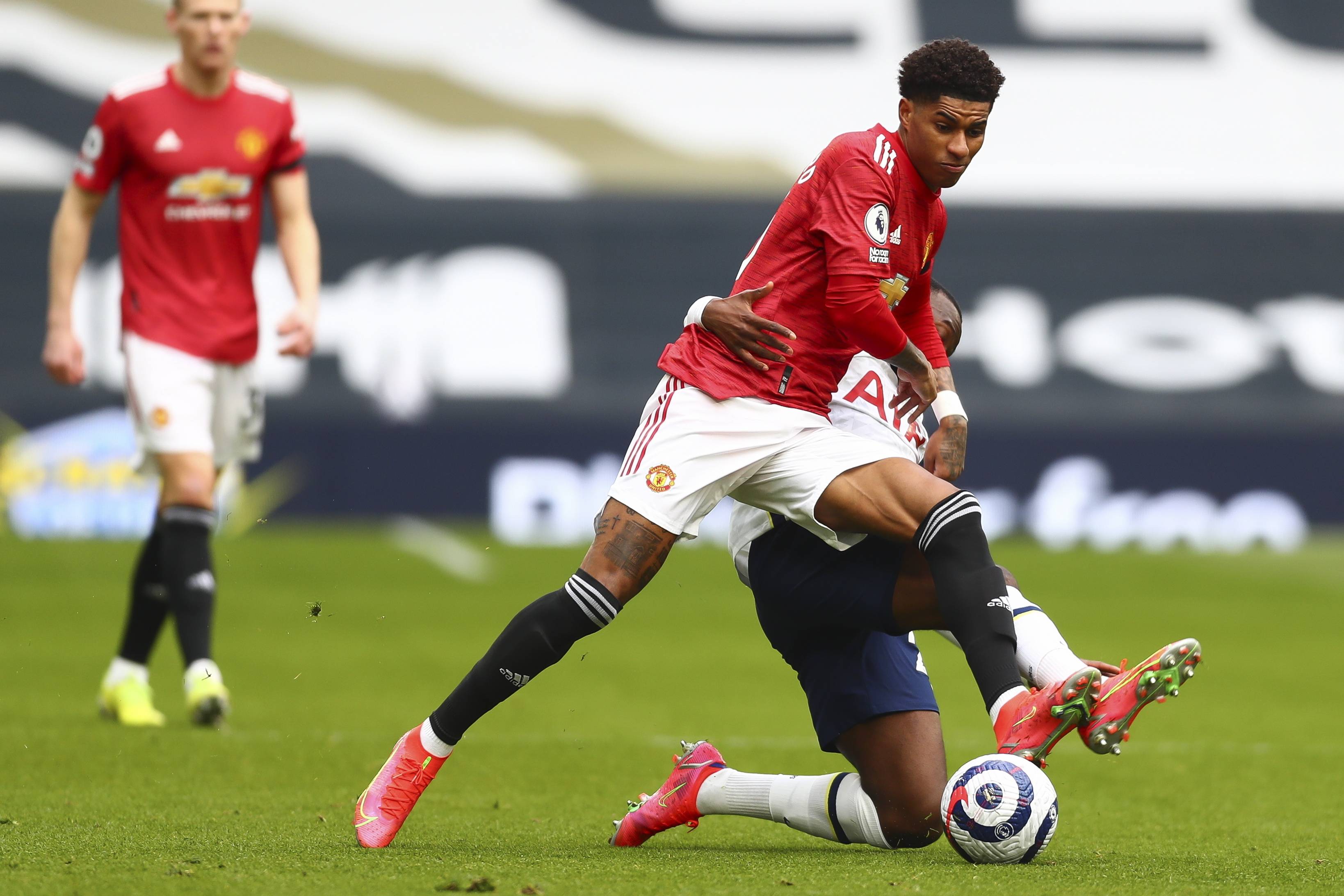 夺冠之路并 夺冠之路并