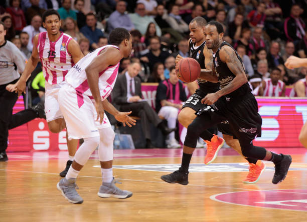 投篮是他们 投篮是他们